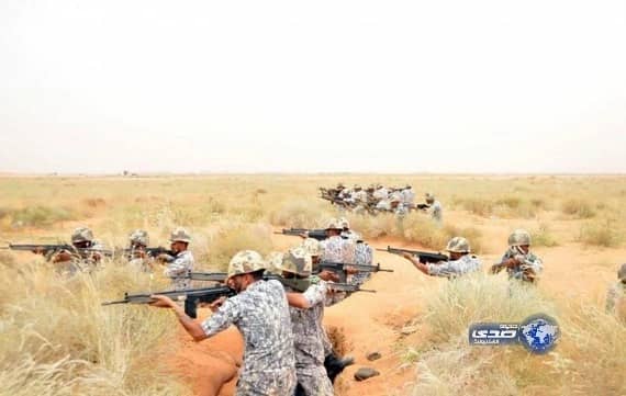 كلية الملك فهد الأمنية تقيم برنامج مشروعي التعايش والتشكيلات القتالية والسير الطويل