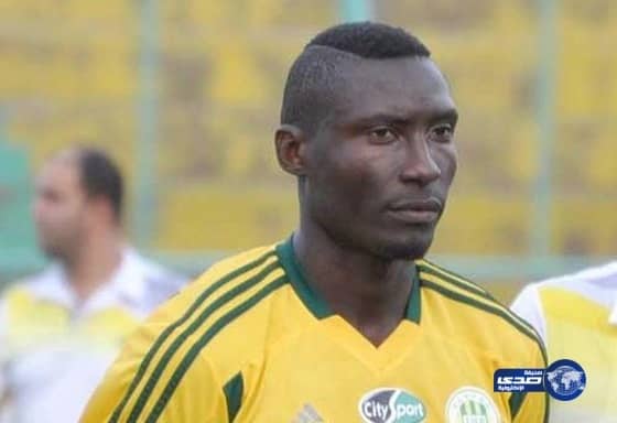  بالفيديو.. جماهير غاضبة تقتل لاعباً كاميرونياً بحجر في الجزائر