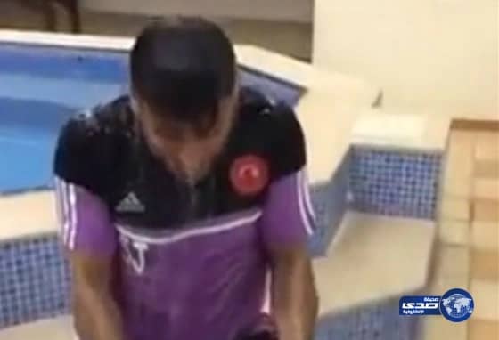 بالفيديو:سامي الجابر يقبل تحدي الآغا ويتحدى الثلج