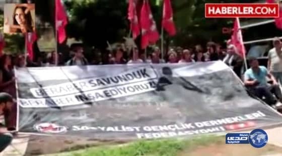 بالفيديو.. لحظة تفجير المتظاهرين الأكراد في بلدة "سروج" التركية