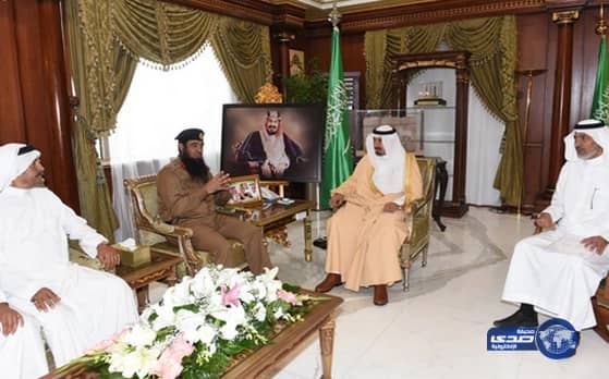 أمير منطقة نجران ينقل تعازي القيادة في وفاة المواطنة التي غرقت في سيول حبونا