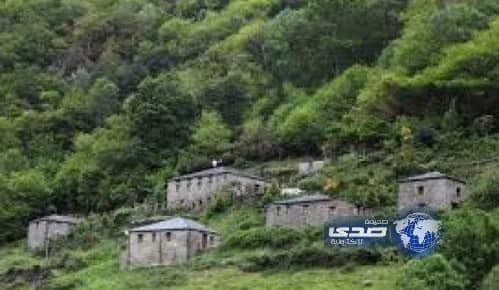 قرية إسبانية مهجورة من يعيد إحياءها " يمتلكها "