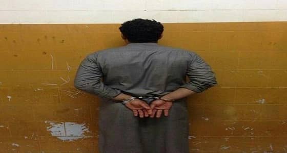 الإطاحة بوافد خطف أحد أبناء جلدته بجازان