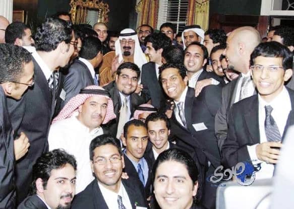 الملك يوجه بتمديد برنامج الابتعاث الخارجي لفترة ثالثة مدتها 5 سنوات