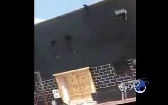 بالفيديو..مواطن يشيّد منزله على شكل الكعبة و"الأمانة" تلزمه بتغييره