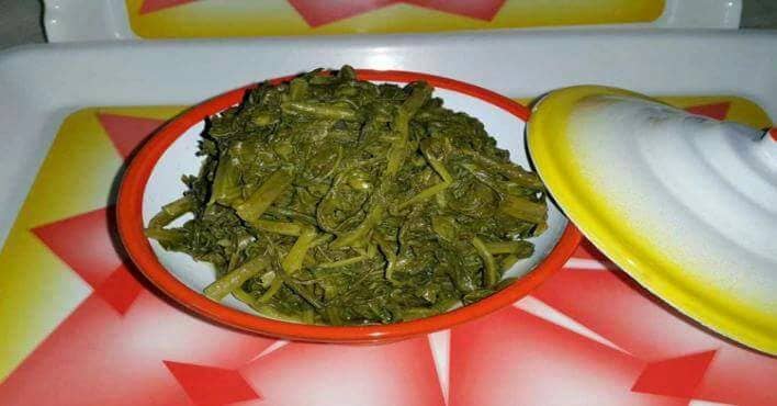 برد الشتاء يُعيد الحرشاء لمائدة أهالي وادي الدواسر