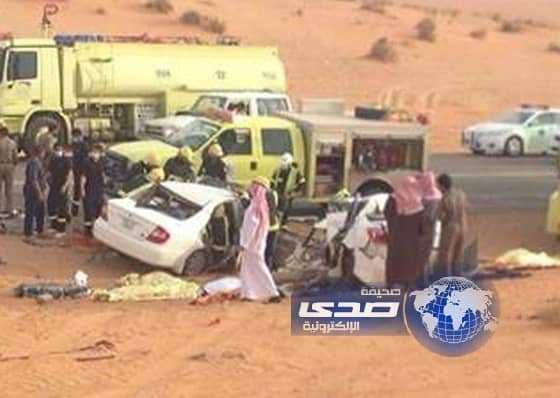 مصرع خمسة طلاب وأصابة شاب في حادث تصادم على طريق قبة