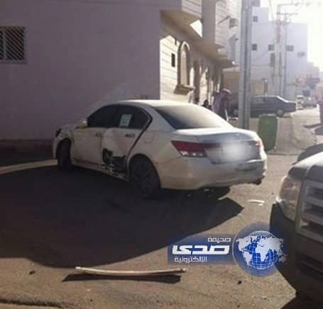 معلم ينجو بأعجوبة من محاولة اعتداء 9 طلاب بالأسلحة البيضاء والعصي 