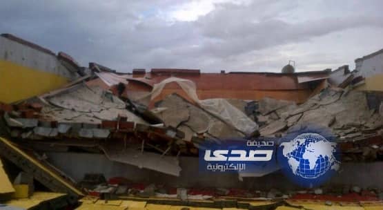 انهيار منزل بالأمطار في القنفذة وإنقاذ شخص جرفته سيول وادي قنونا