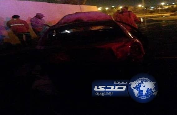 مفحط يسرق سيارة ويفحط بها ويحرقها امام منزل مالكها بأسكان الحرس الوطني بالرياض