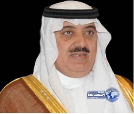 متعب بن عبدالله يعـزّي والد الفتاتين ضحيتي حادث انفجار لغم بعـرعـر