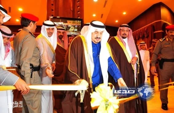 أمير القصيم : متفوقو تعليم عنيزة ألبسوا الوطن حلة وفاء جديدة وجميلة .