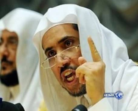 العدل : قضاء بعض المحكومين بالسجن أحكامهم في منازلهم قيد الدراسة