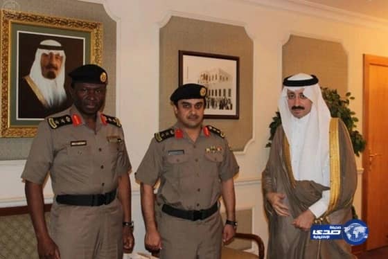 محافظ الأحساء يقلد مساعد مدير مرور المحافظة رتبة عقيد