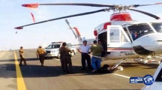 طائرة إماراتية تهبط اضطرارياً على طريق القصيم - المدينة المنورة