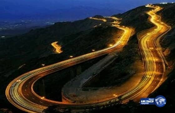 إغلاق طريق الهدا بسبب أمطار الطائف (فيديو لأمطار الطائف)