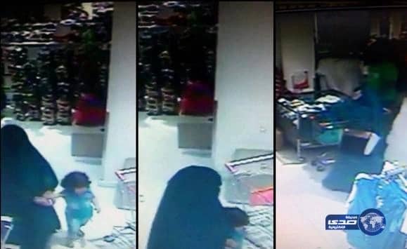 عصابة نسائية ببقيق تخطف الطفلة" مي " وتسرق اساورها الذهبية