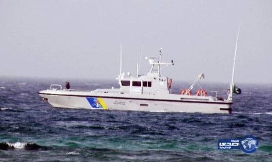 حرس الحدود يبحث عن مفقودين بالبحر في الخفجي