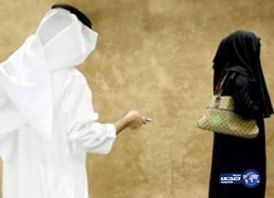 التحرش بثلاث فتيات أمام أحد مراكز هيئة المدينة المنورة