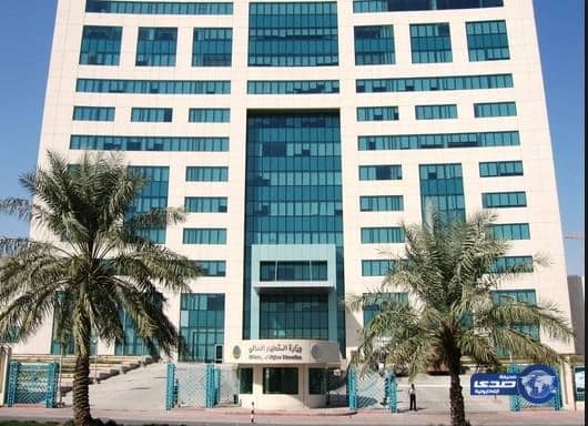 وزيرالتعليم العالي يوجِّه الجامعات بقبول 50% من طلبة المنح الداخلية