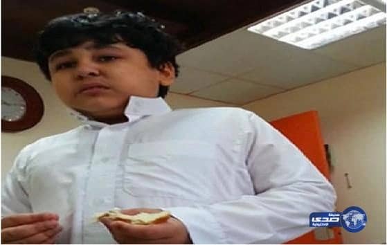 بالفيديو.. معلِّم يصوِّر طالباً ويسخر منه بطريقة مهينة