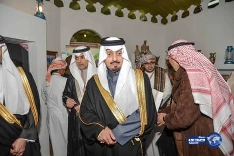 أمير منطقة عسير يزور جناح أمانة العاصمة المقدسة(صور)