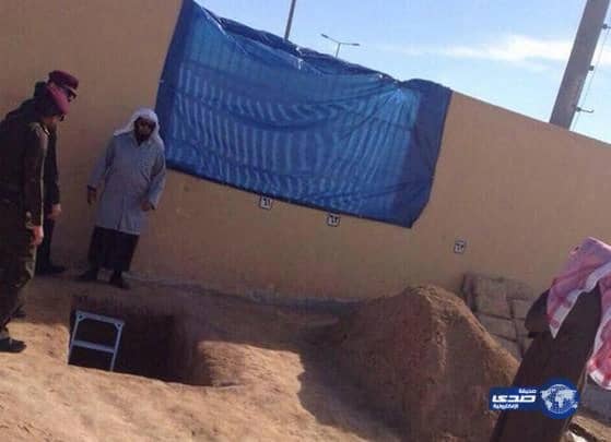 بالفيديو والصور:القبر الذي ووري فيه جثمان الملك عبدالله