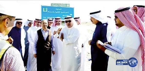 وزير النقل يوجه بسفلتة إضافية على حساب مقاولين