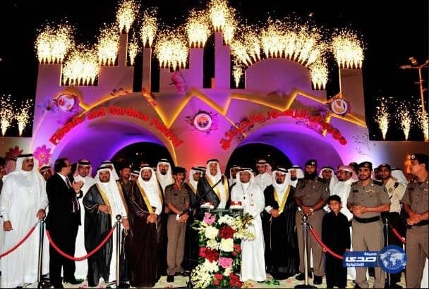 بالصور الملك سلمان بمليون و270 ألف زهرة في ينبع الصناعي