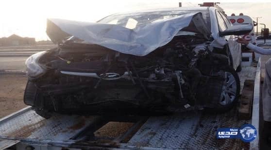 وادي الدواسر: إشارة ضوئية تتسبَّب في انقلاب سيارة