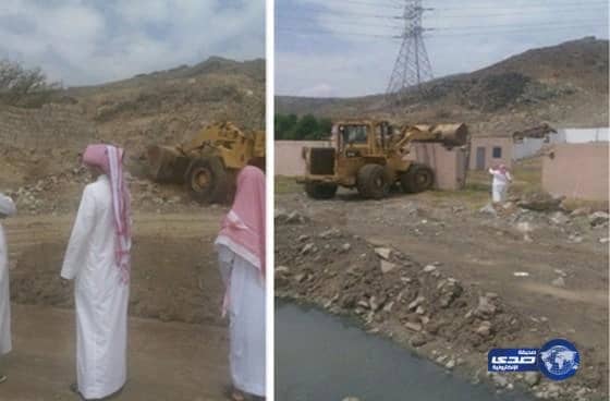 النساء والاطفال يمنعان بلديه المعابده ازالة المباني