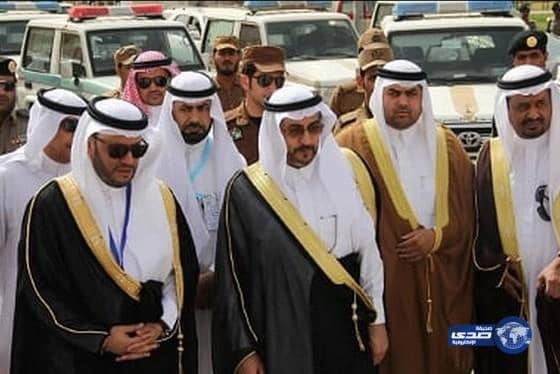 بالصور: محافظ القريات يدشن جدار الفن التشكيلي وجدارية جنودنا البواسل