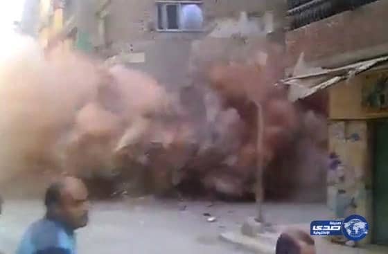 بالفيديو .. لحظة انهيار عقار سكني في القاهرة