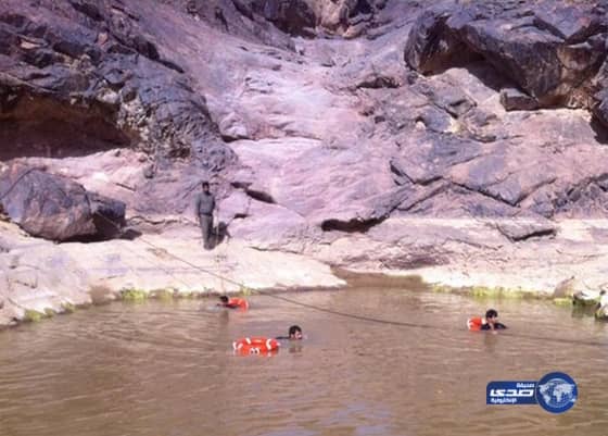 مدني مكة:وفاة فتاتين غرقاً في بركة لمياه الأمطار برنية