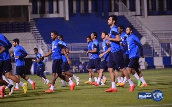 الهلال يختتم تحضيراته لبيروزي وسط حضور شرفي