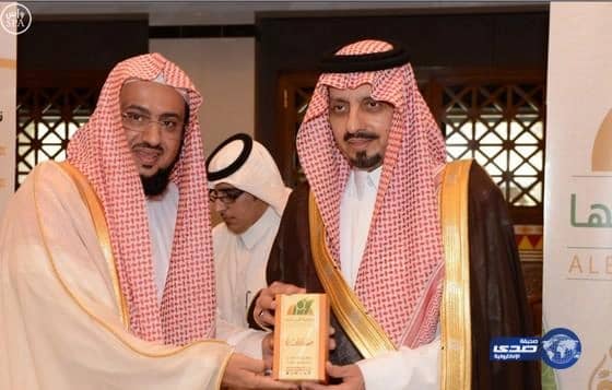 سمو أمير عسير يُدشن مشروع "إفطار صائم" الذي تنفذه جمعية البر بأبها