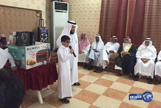 "مركز النشاط الاجتماعي ببني عاصم" بالمخواة ينظم حفل معايدة للأهالي