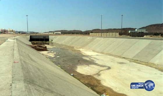 أمانة المدينة تنفذ مشاريع لعدة طرق ودرء أخطار السيول