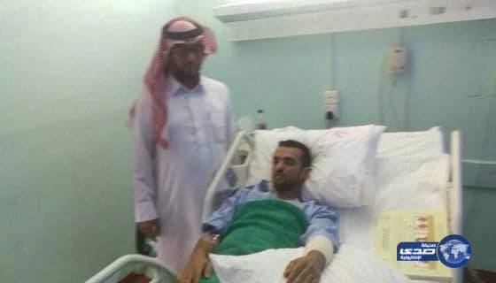 أصابة الحكم الأحمري خلال أدائه واجبه بالمواقع الأمامية على الشريط الحدودي