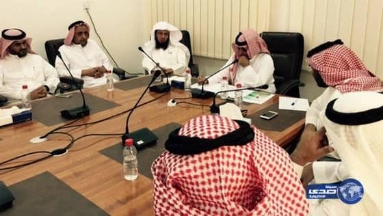 محافظ محافظة الحجرة يعقد الاجتماع التحضيري الٲول