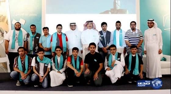 "10 " متسابقين يتنافسون على لقب قارئ العام في مسابقة مركز الملك عبد العزيز الثقافي العالمي " أقرأ "