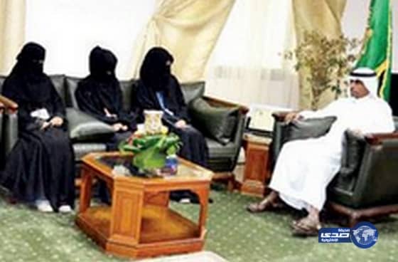 إعفاء 3 إداريات بمدرسة ثانوية بسبب زيارة طالبات لإمارة المنطقة