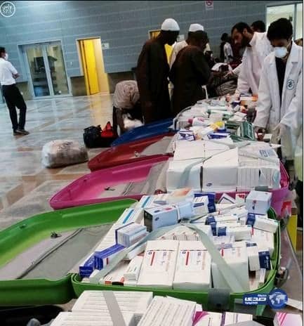 "الغذاء والدواء" تمنع دخول 329 صنفاً غذائياً ودوائياً ومنتجاً طبياً مخالفاً مع الحجاج