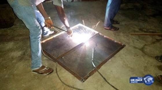 بالصور.. بلدية الخُبر تتجاوب مع "صدى" وتغلق فتحات خزان منتزه الإسكان