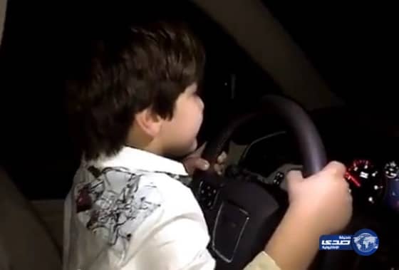 بالفيديو: "مرور الرياض" يتوعد الشاعر زياد بن نحيت بسبب ابنه