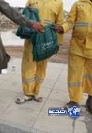 "إيقاع الحياة" يوثق فن الدلع في منطقة جازان