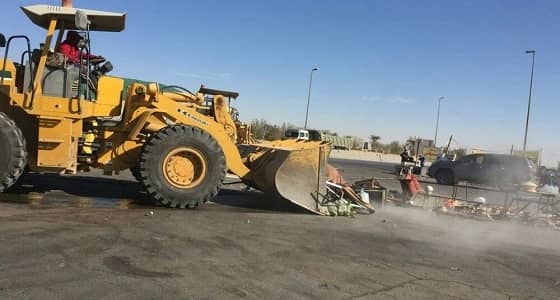 امانة الرياض تزيل 62 « كشك شاي جمر » بطريق الثمامة