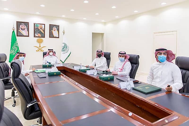 الجريس يرأس اجتماع تحسين خدمات الإنترنت بالحدود الشمالية