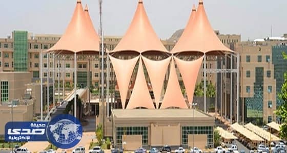 بالفيديو.. المقدم مشعل الحارثي يلقي قصيدة حماسية أمام خادم الحرمين