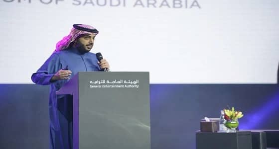 تركي آل الشيخ يعلن عن السماح بالعروض الحية والموسيقى في المطاعم